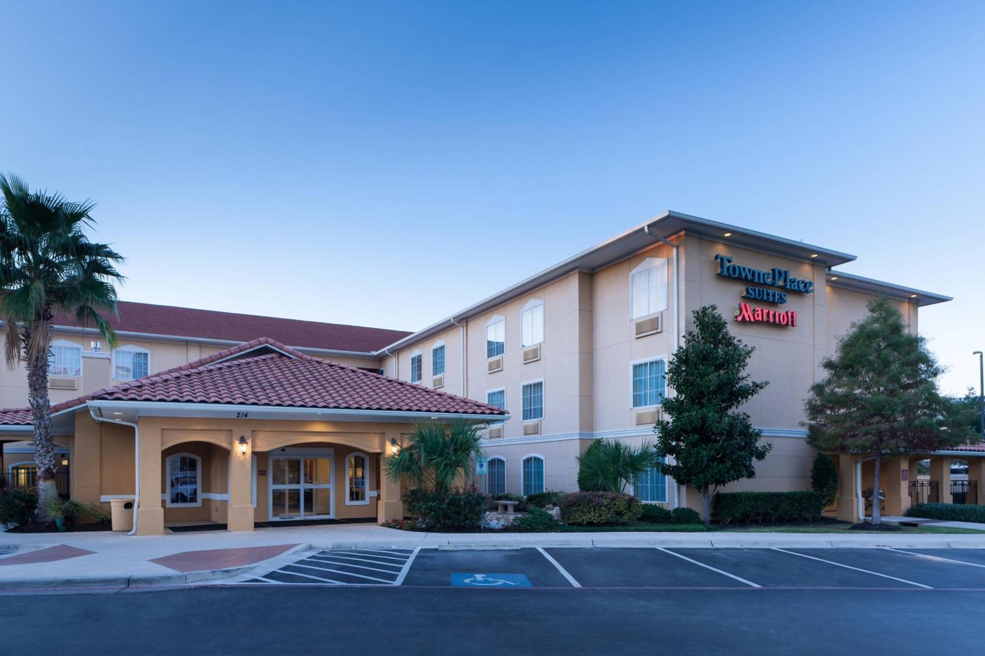 Towneplace Suites By Marriott San Antonio Airport Exterior photo